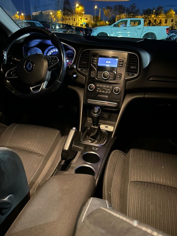 RENAULT MEGANE - Imagen 6