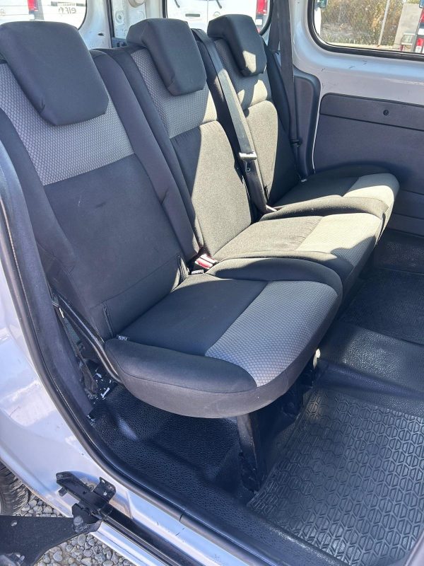 RENAULT KANGOO - Imagen 10