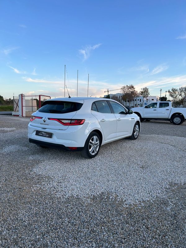 RENAULT MEGAN - Imagen 5