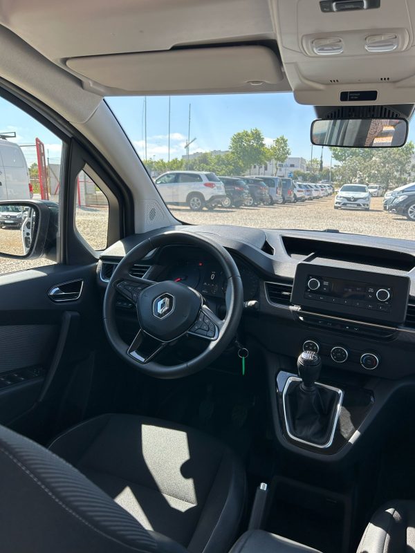 RENAULT KANGOO - Imagen 6