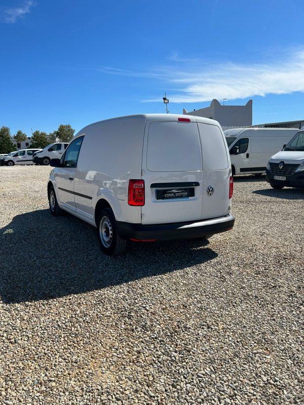 VOLKSWAGEN CADDY - Imagen 4