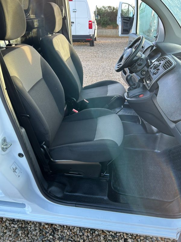 RENAULT KANGOO - Imagen 9