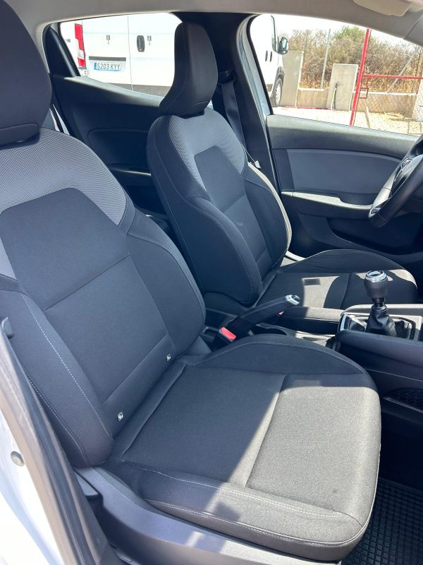 RENAULT CLIO - Imagen 9