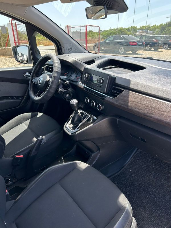 RENAULT KANGOO - Imagen 9