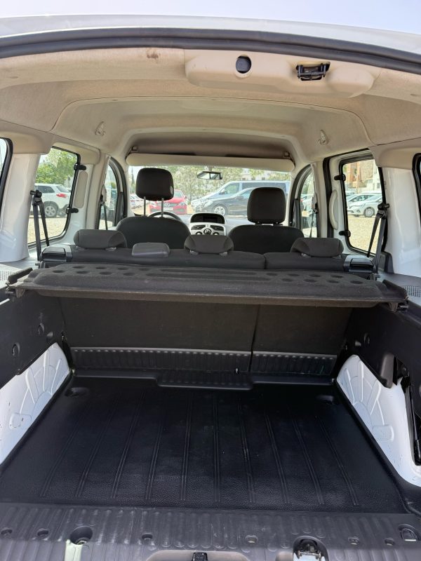 RENAULT KANGOO - Imagen 10