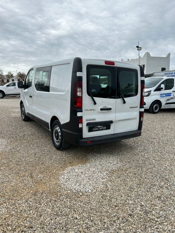 RENAULT TRAFIC - Imagen 4