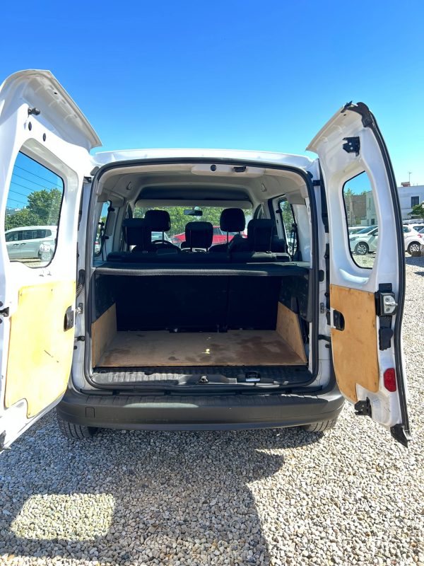 RENAULT KANGOO - Imagen 10