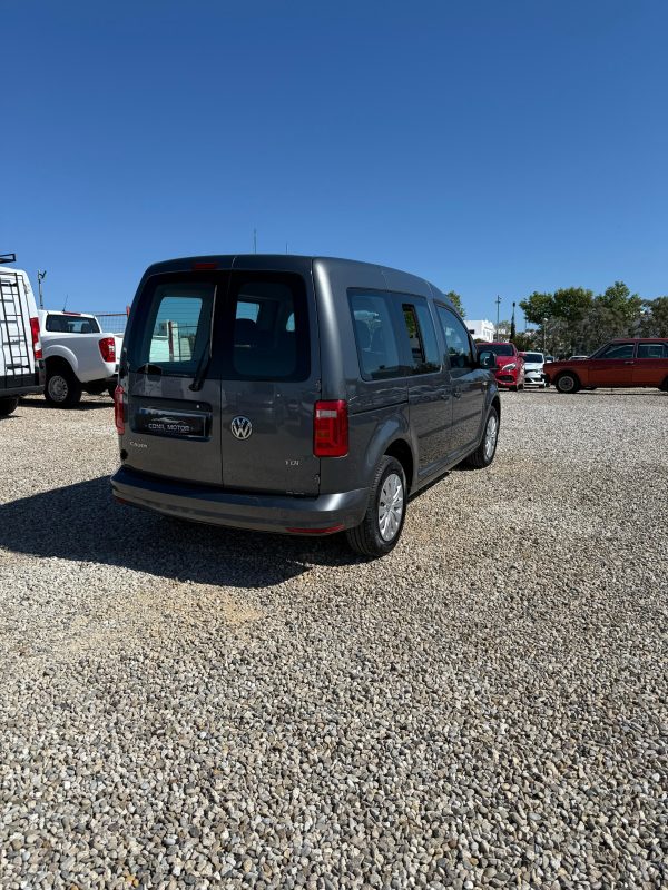 VOLKSWAGEN CADDY - Imagen 4