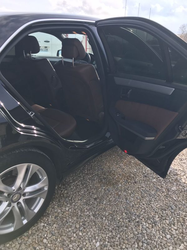 MERCEDES E220 - Imagen 11