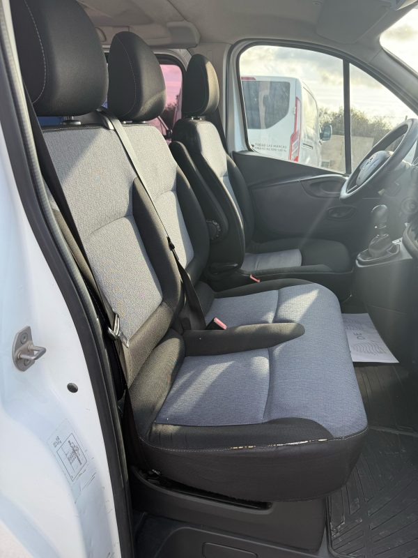 OPEL VIVARO 9 PLAZAS - Imagen 8