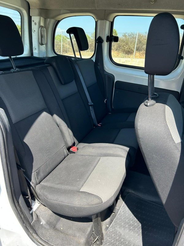 RENAULT KANGOO - Imagen 9