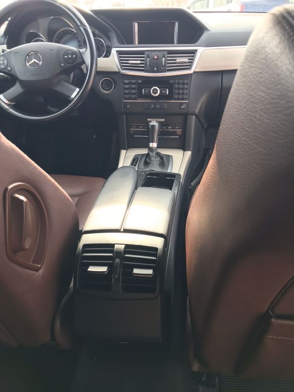 MERCEDES E220 - Imagen 9