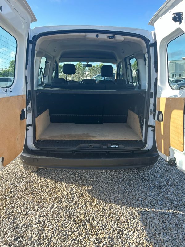 RENAULT KANGOO - Imagen 10