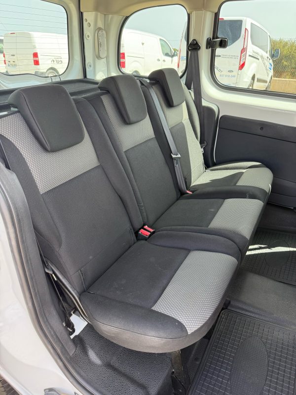 RENAULT KANGOO - Imagen 9