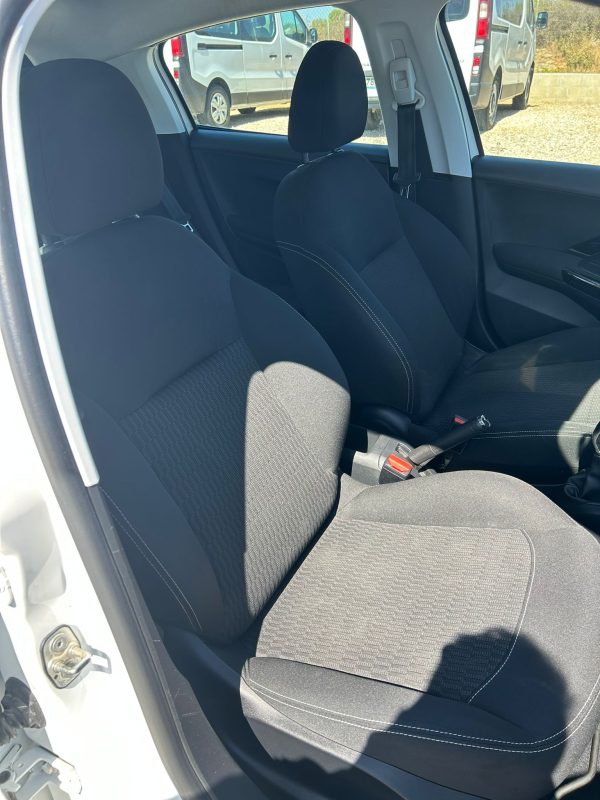 PEUGEOT 208 - Imagen 9