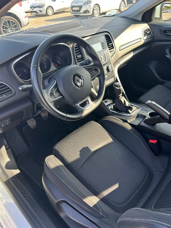 RENAULT MEGANE - Imagen 8