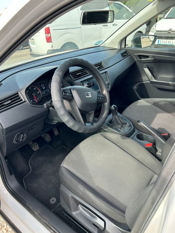 SEAT ARONA - Imagen 7