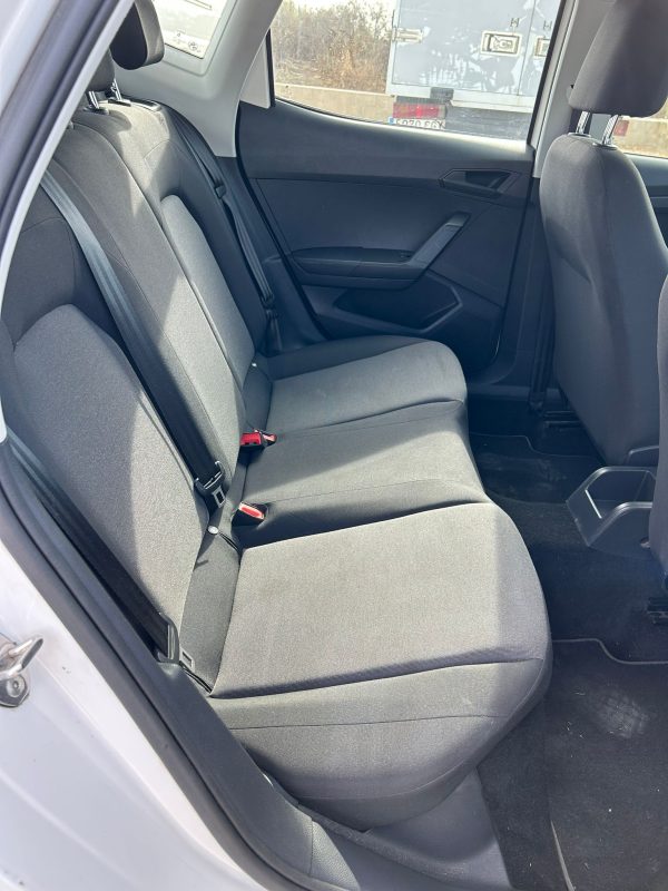 SEAT ARONA - Imagen 10