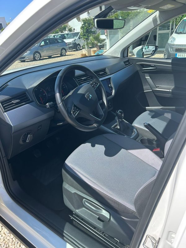 SEAT ARONA - Imagen 8