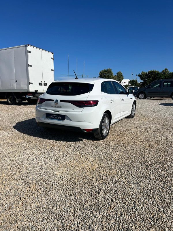 RENAULT MEGANE - Imagen 5