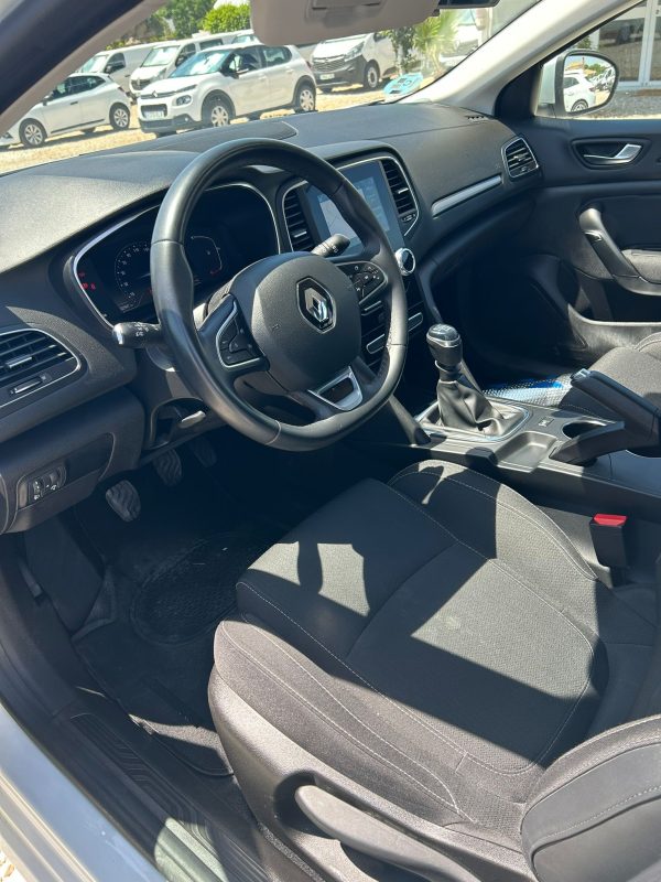 RENAULT MEGANE - Imagen 8