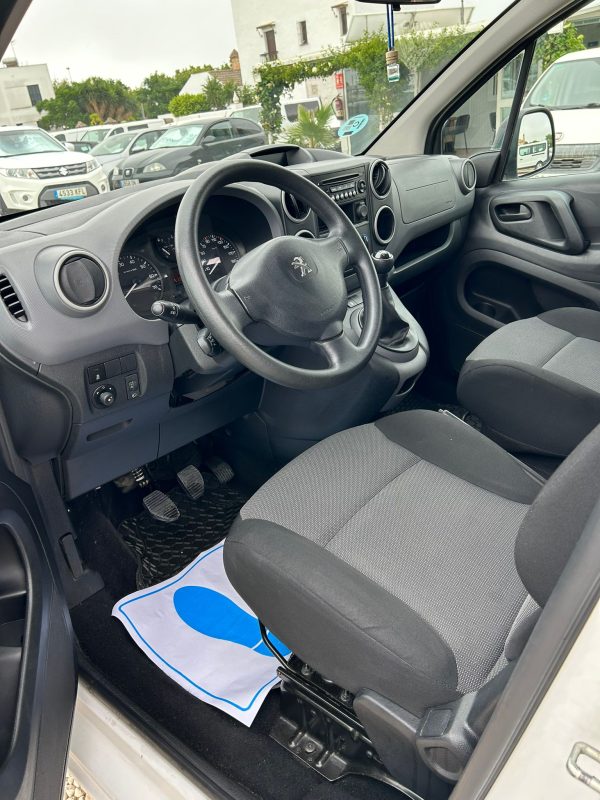 PEUGEOT PARTNER - Imagen 7