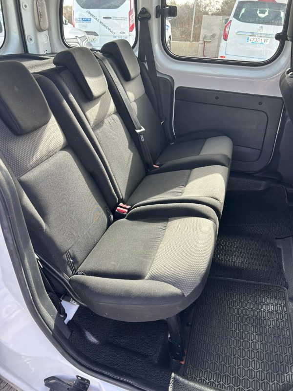 RENAULT KANGOO - Imagen 10