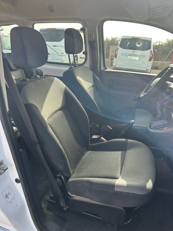 RENAULT KANGOO - Imagen 9