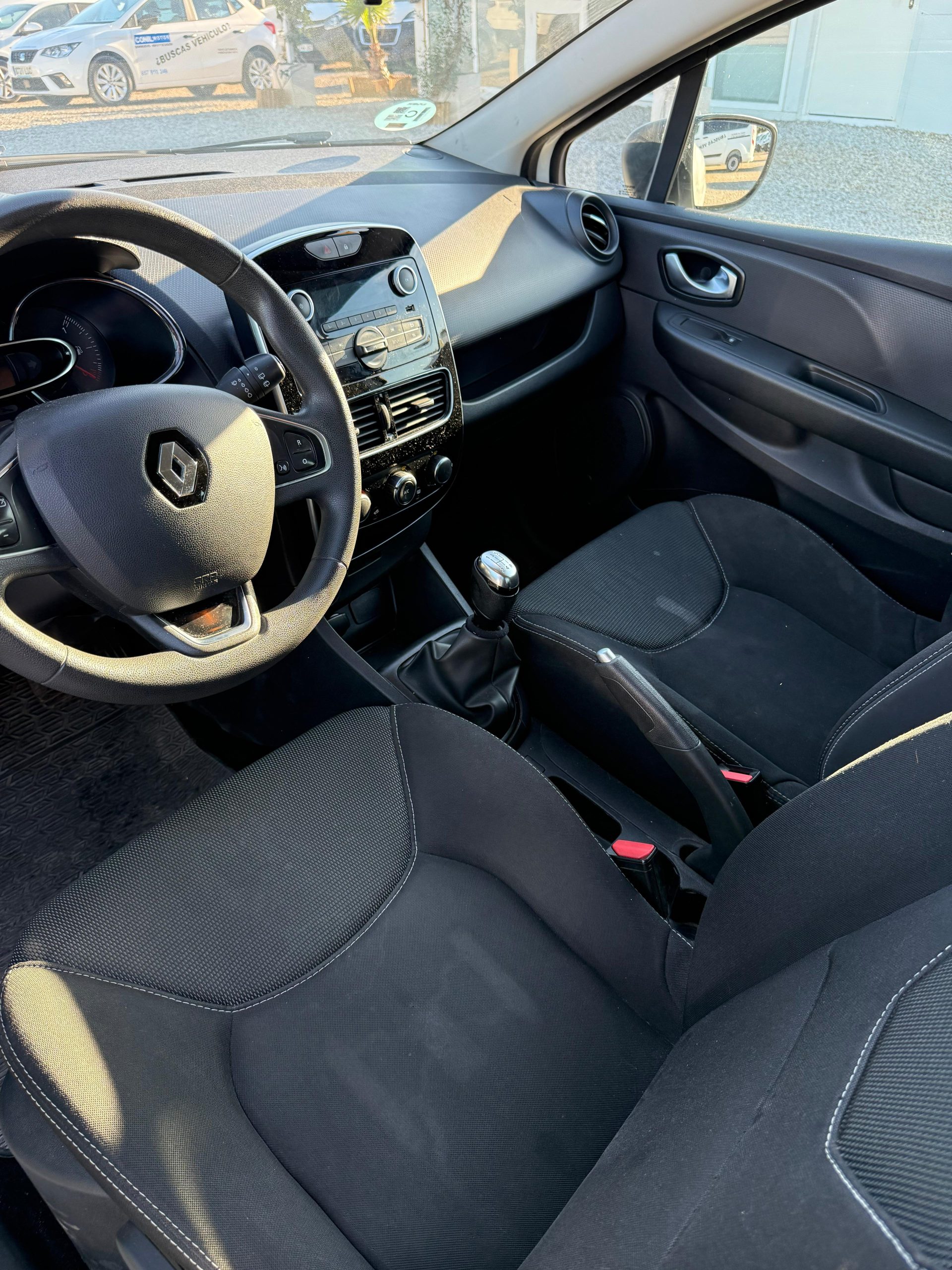 RENAULT CLIO - Imagen 7