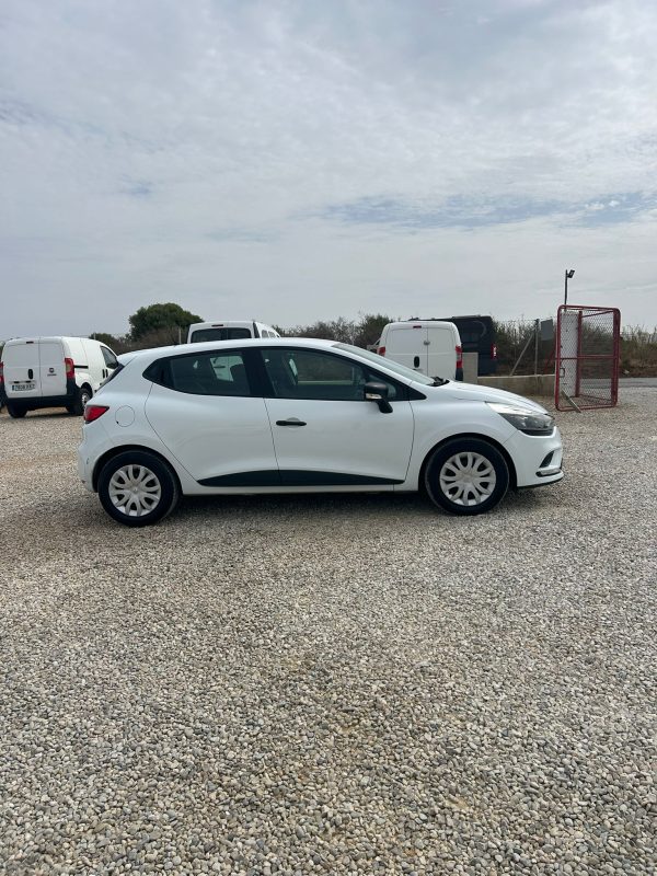 RENAULT CLIO - Imagen 6