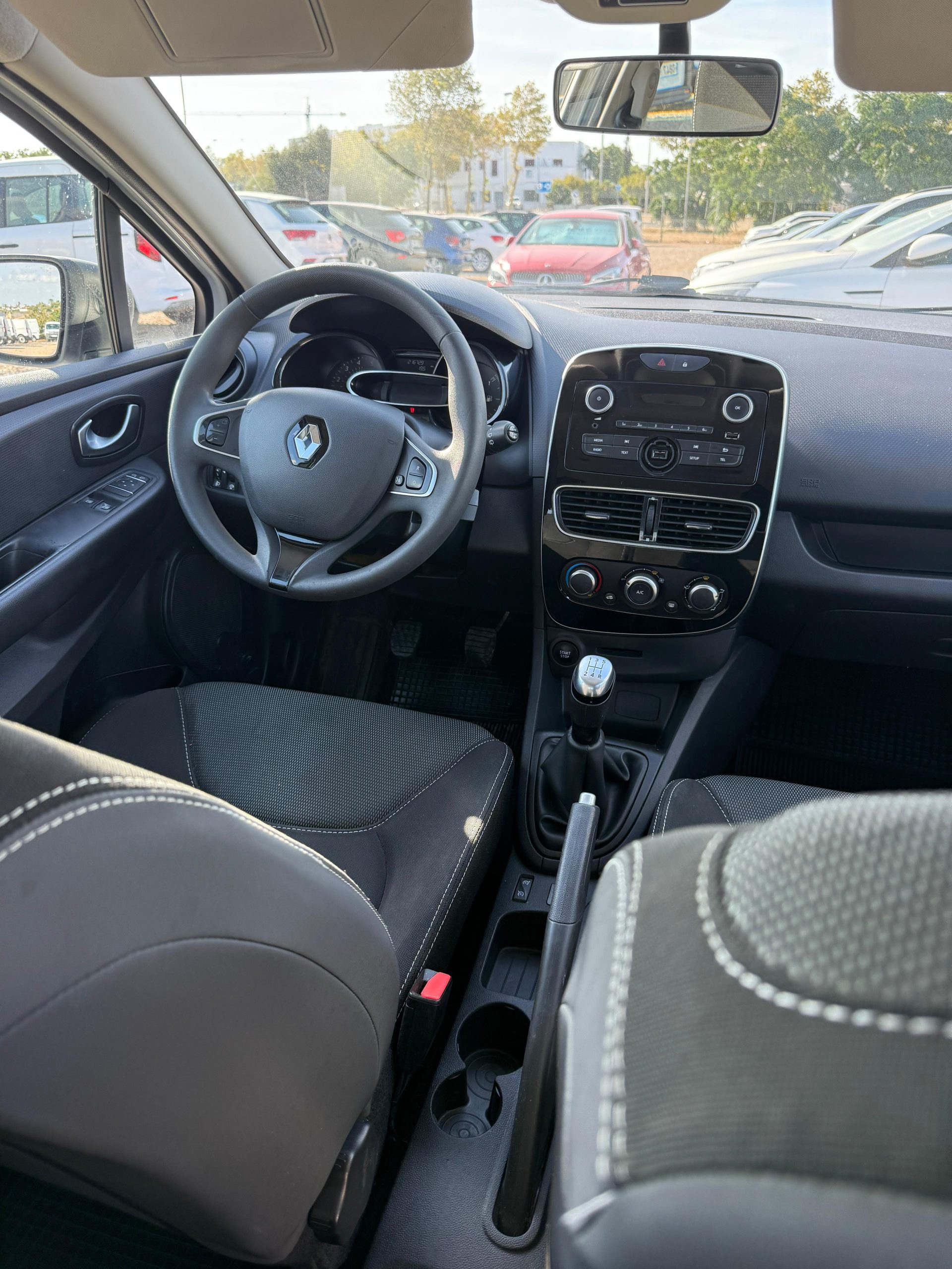 RENAULT CLIO - Imagen 7