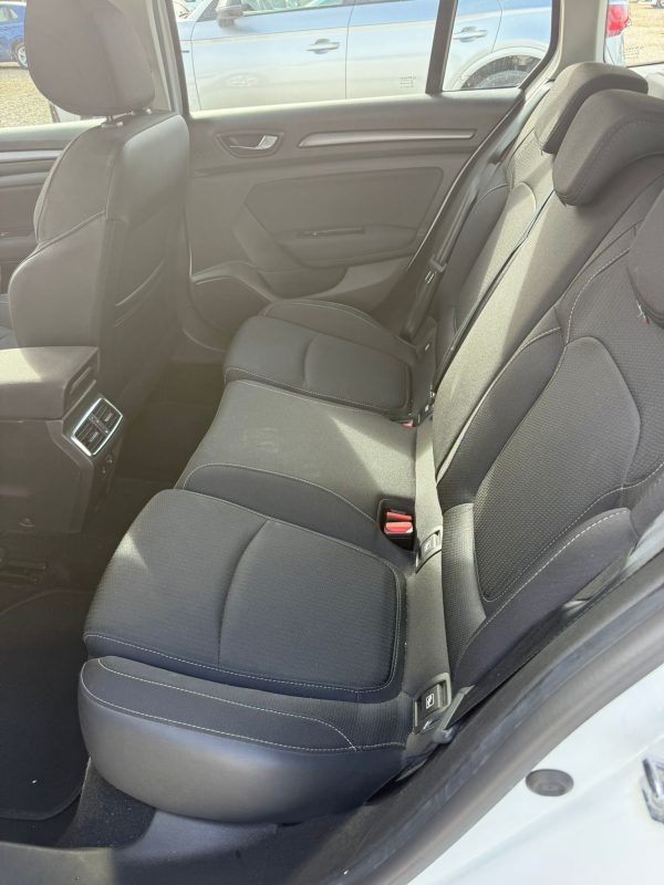 RENAULT MEGANE - Imagen 8