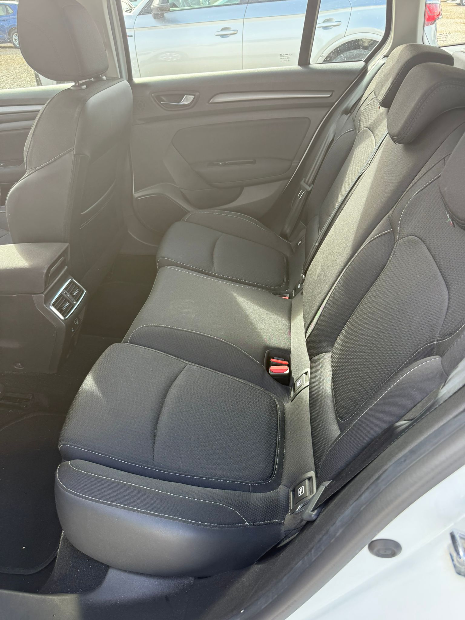 RENAULT MEGANE - Imagen 8