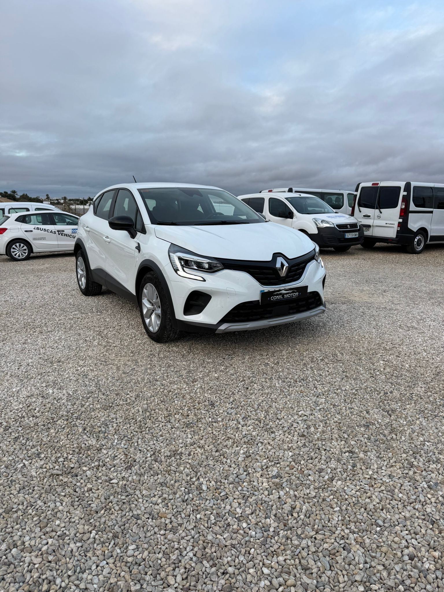 RENAULT CAPTUR - Imagen 2