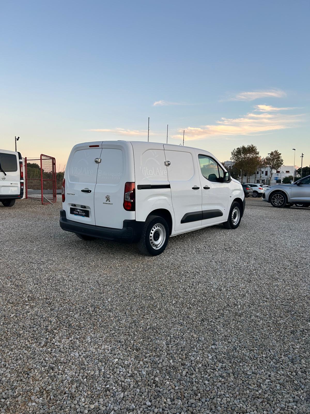 PEUGEOT PARTNER - Imagen 4