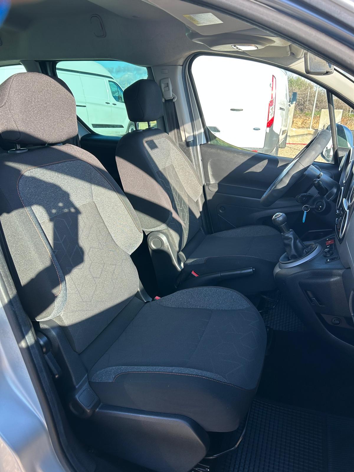 PEUGEOT PARTNER - Imagen 8