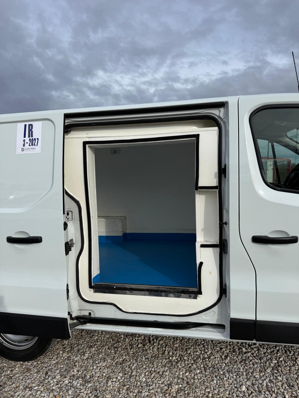 RENAULT Trafic Furgón 27 L1H1 Energy BluedCi 88 kW - Imagen 9