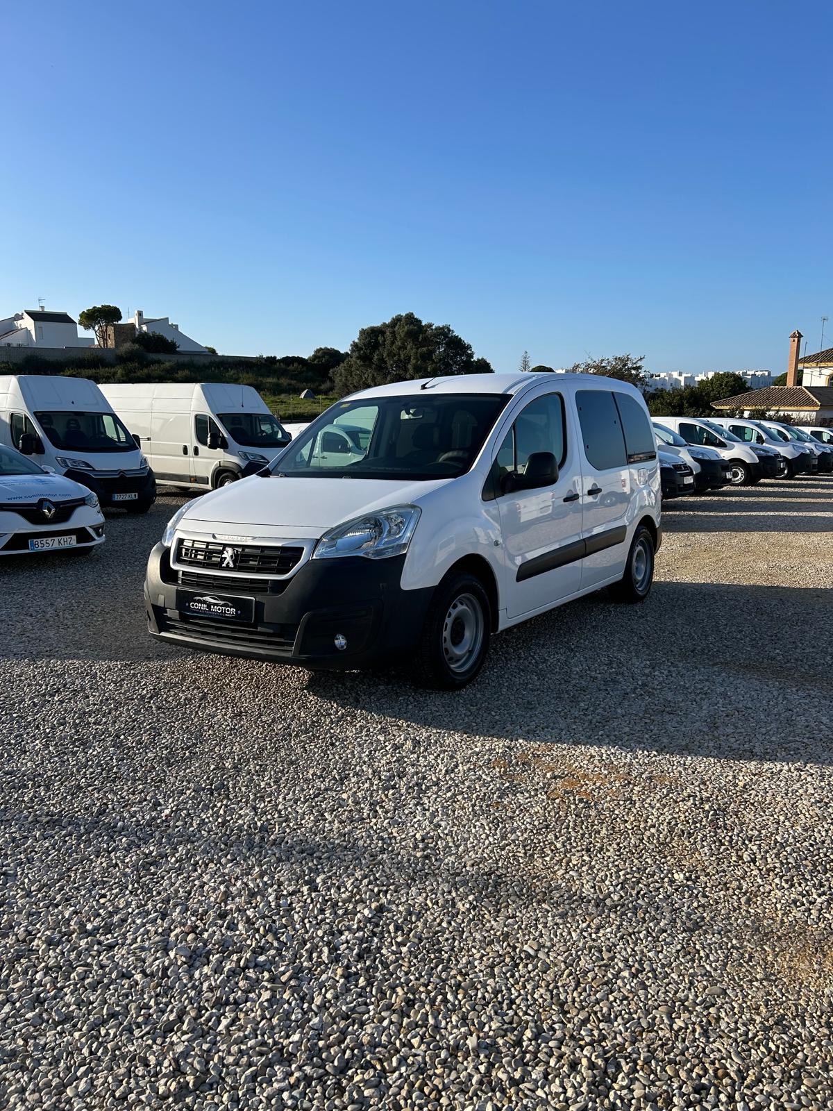 PEUGEOT PARTNER TURISMO - Imagen 3