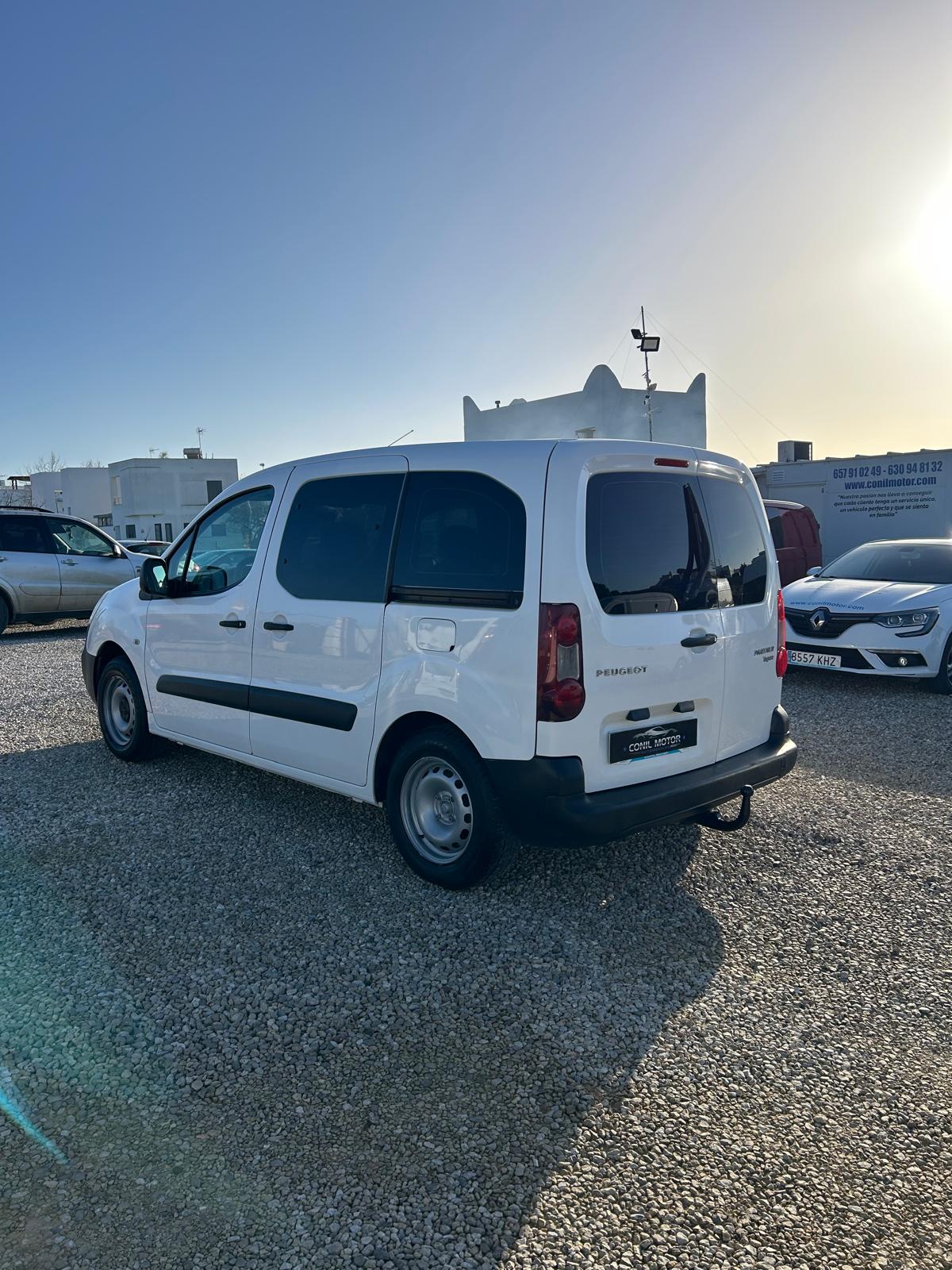 PEUGEOT PARTNER TURISMO - Imagen 4